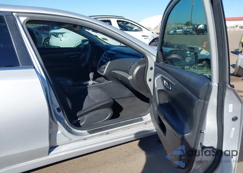 2017 Nissan Altima 2.5 S z USA, uszkodzony, nr VIN 1N4AL3AP3HN322970